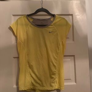 Nike Women's Yellow Short Sleeve Tee